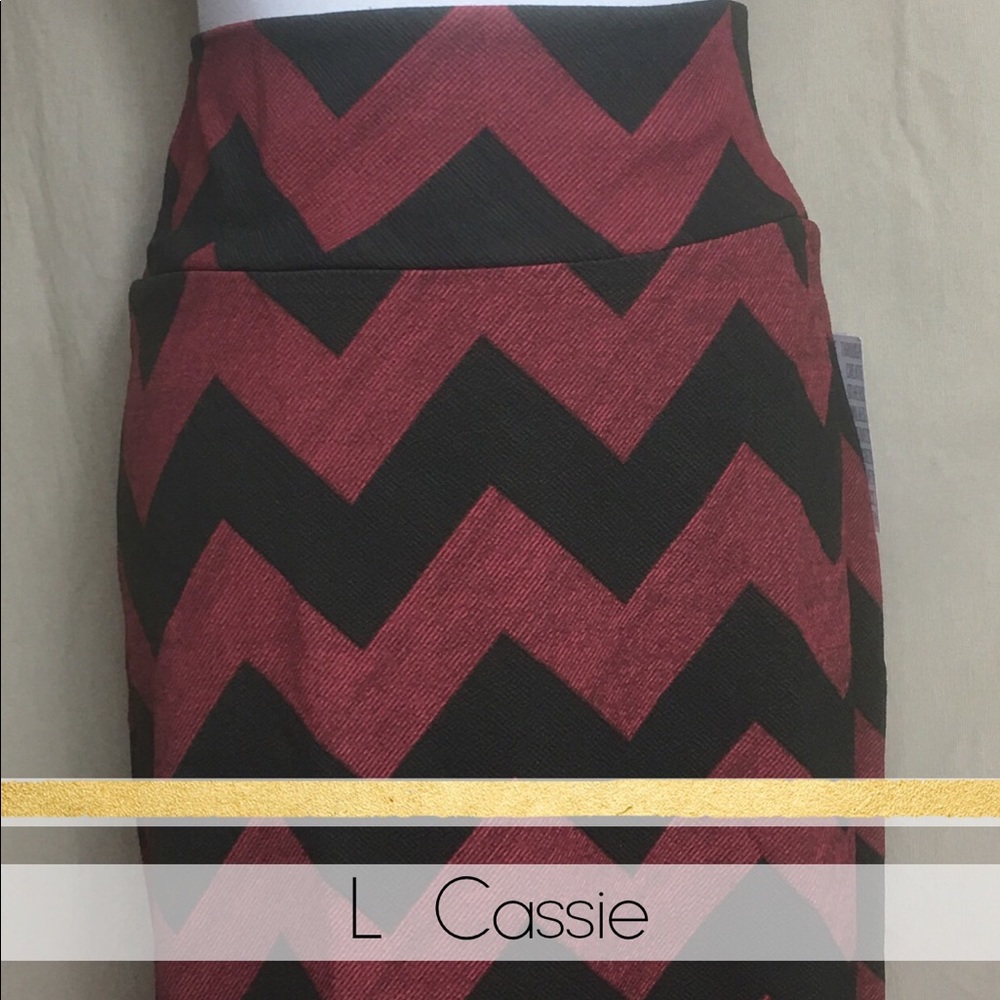 LuLaRoe L Cassie